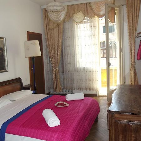 Ca'Barbaria Hotel Venetië Kamer foto